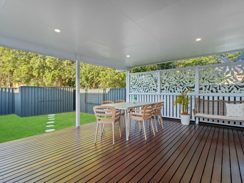 18 Beach Street, Belmont South NSW 2280