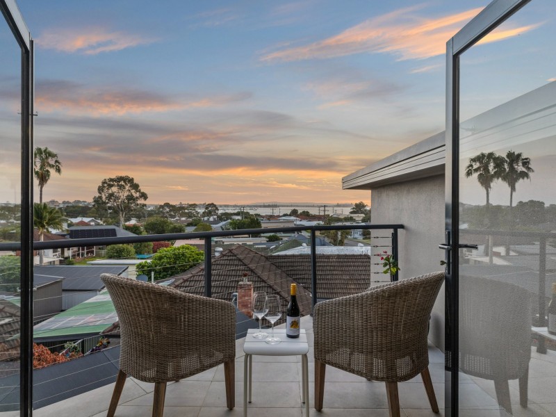 84 Hill Street, Belmont NSW 2280