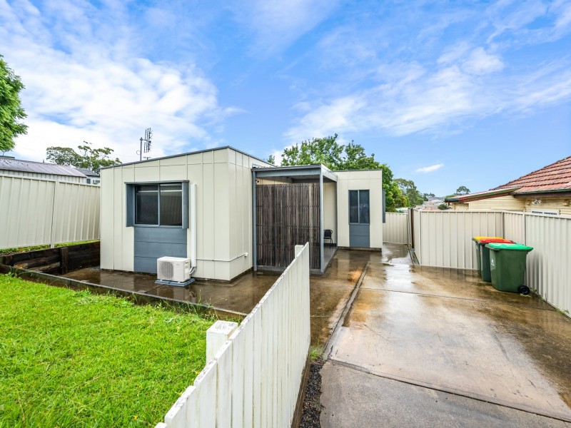 2A Louisa Avenue, Cardiff South NSW 2285
