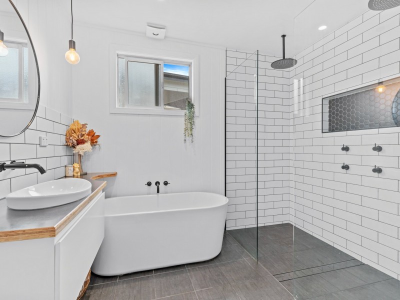 123 Wommara Avenue, Belmont North NSW 2280