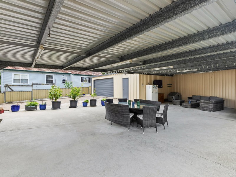 2 Elidge Crescent, Belmont North NSW 2280