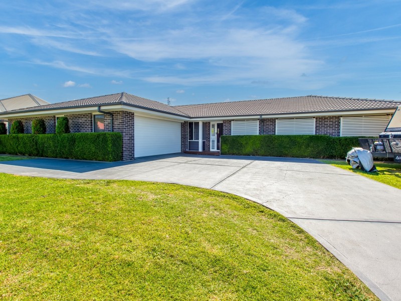 1 York Crescent, Belmont North NSW 2280