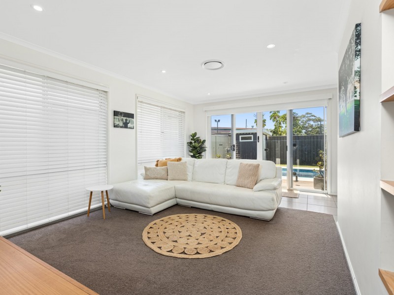 1 York Crescent, Belmont North NSW 2280