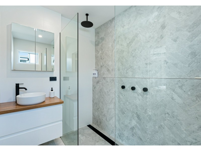 13 Maude st, Belmont NSW 2280