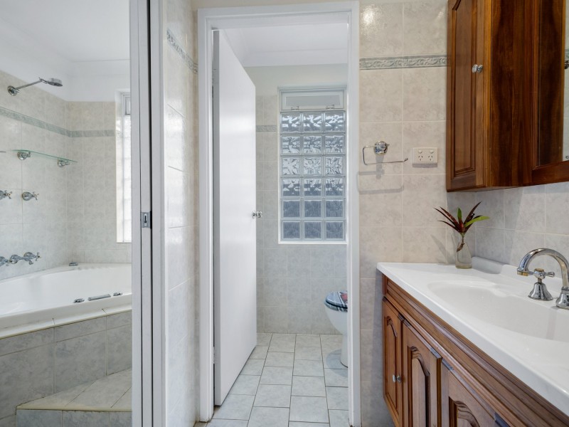 8 Jewells Parade, Jewells NSW 2280