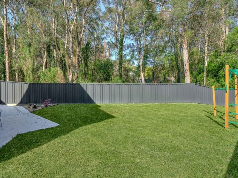 31 Seafarer Close, Belmont NSW 2280