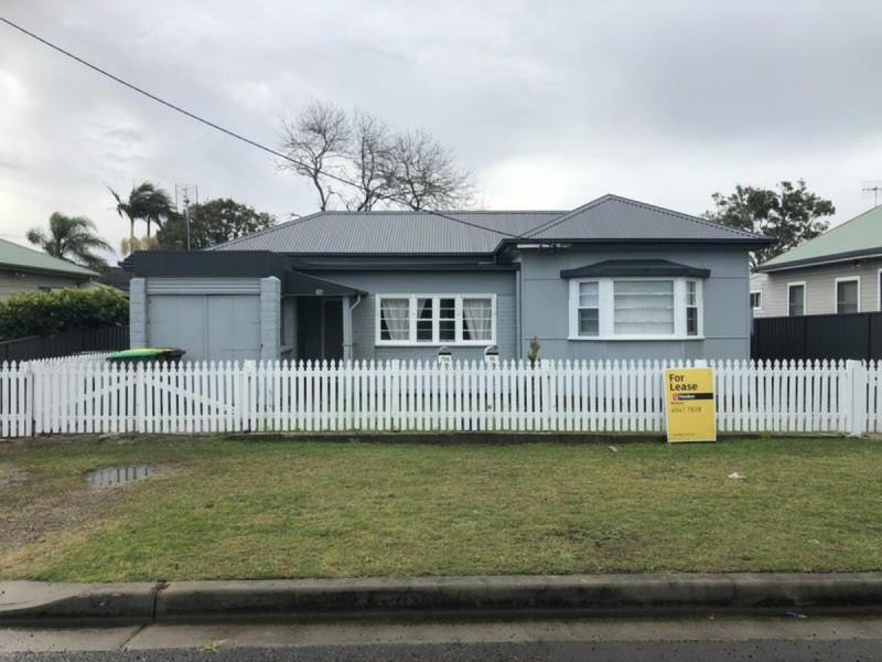 35 Deane st, Belmont NSW 2280