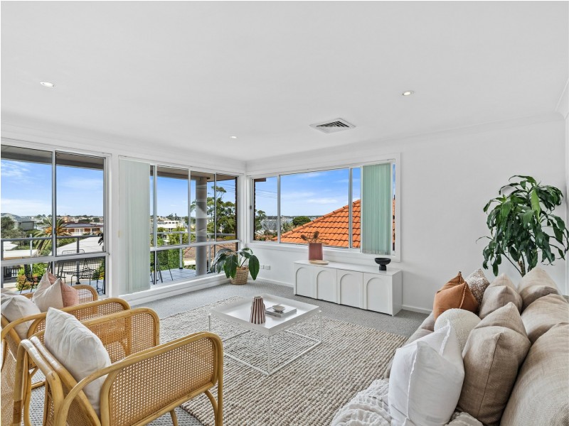 11 Daniel Street, Belmont NSW 2280