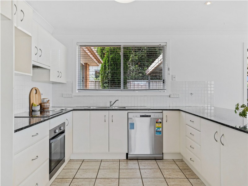 11 Daniel Street, Belmont NSW 2280