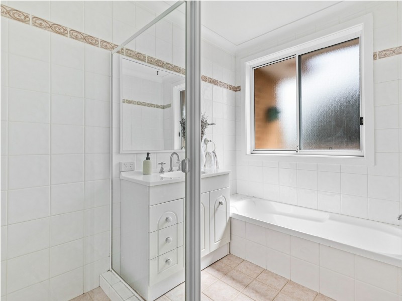 11 Daniel Street, Belmont NSW 2280