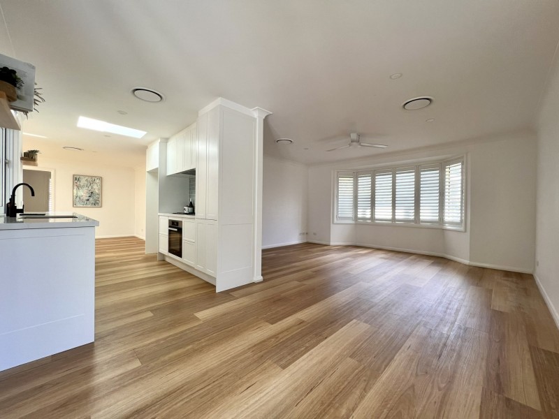31 Seafarer Close, Belmont NSW 2280