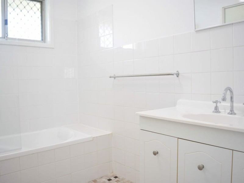 4/7 Sweet Street, Warners Bay NSW 2282