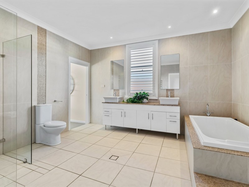 74 Christopher Avenue, Valentine NSW 2280