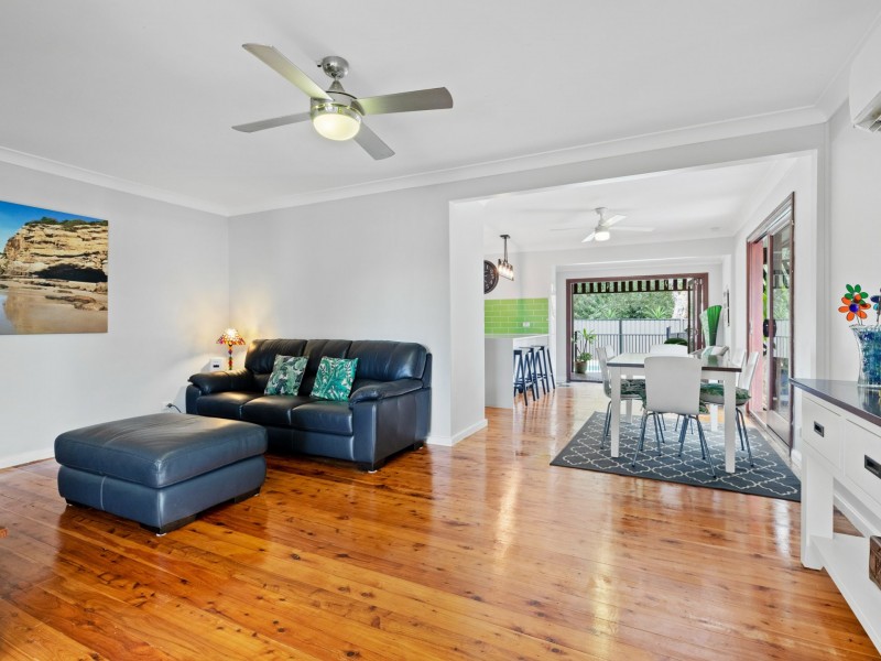 13 Farrington Close, Caves Beach NSW 2281