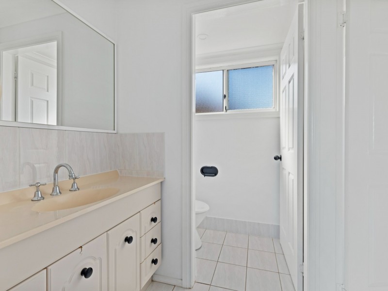 6/4 Robb Street, Belmont NSW 2280