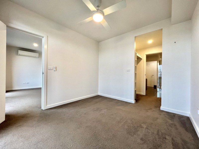 E205 11 Ernest Street, Belmont NSW 2280