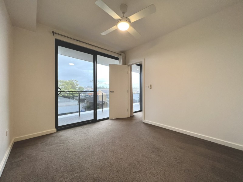 E205 11 Ernest Street, Belmont NSW 2280