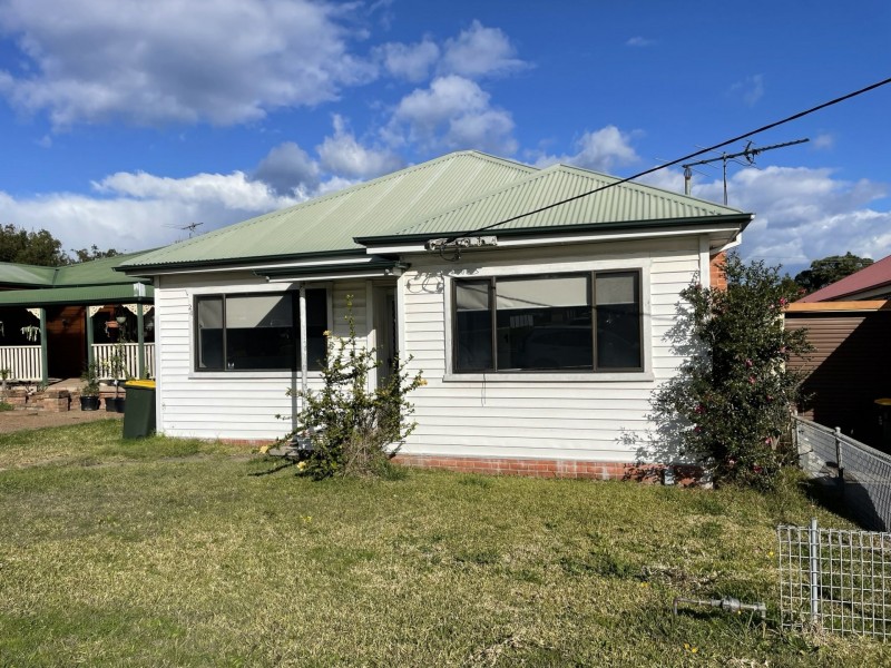 24 Sydney Street, Gateshead NSW 2290