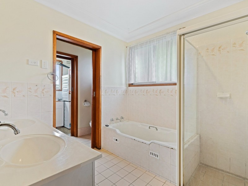 68 Old Belmont Road, Belmont North NSW 2280