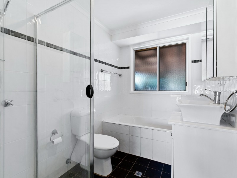 30 Thompson Street, Belmont South NSW 2280