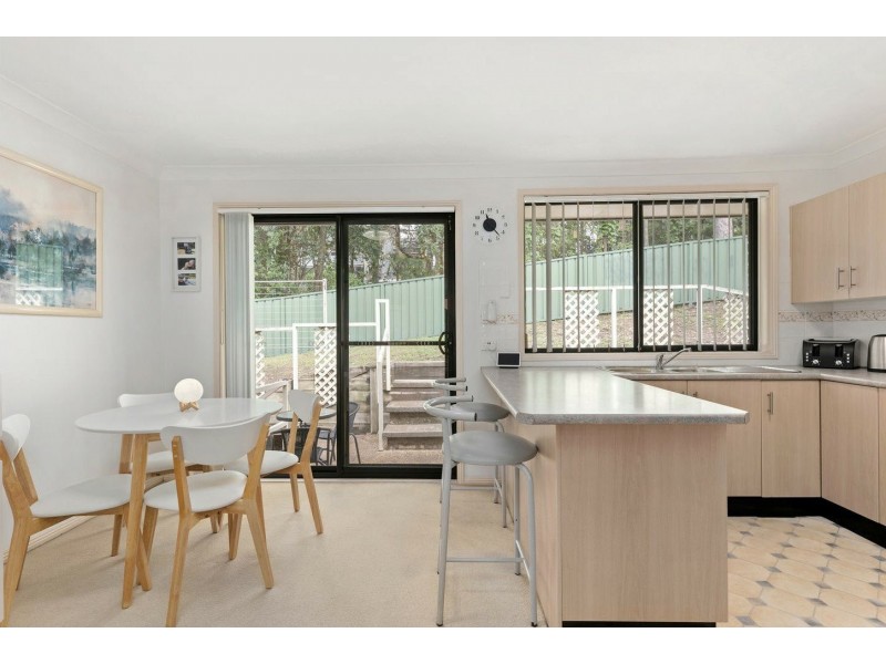 37 Seafarer Close, Belmont NSW 2280