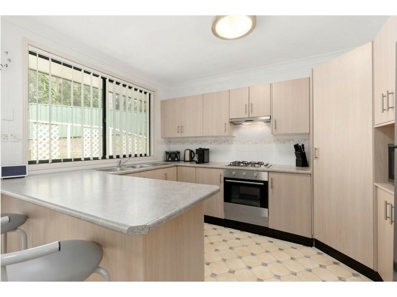 37 Seafarer Close, Belmont NSW 2280