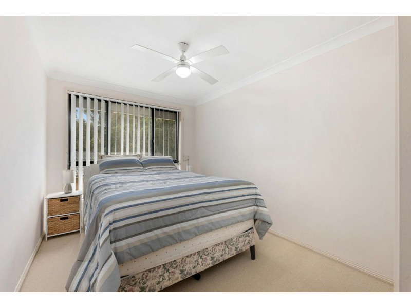 37 Seafarer Close, Belmont NSW 2280