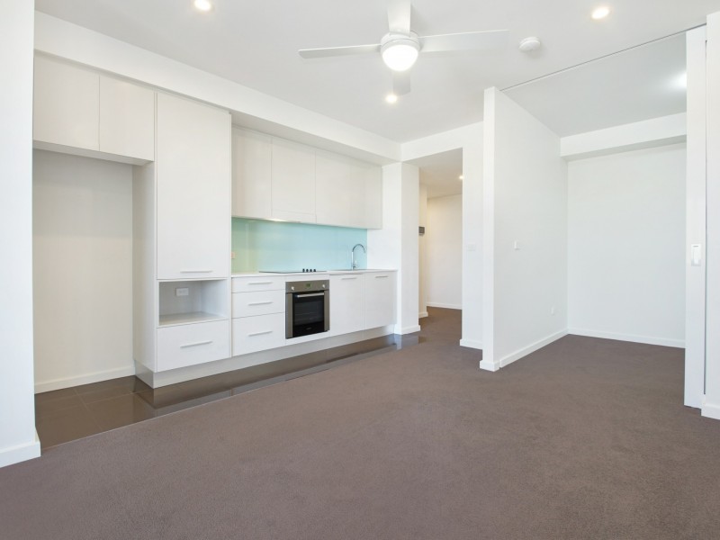 E204/11 Ernest Street, Belmont NSW 2280