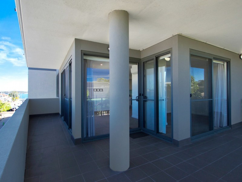 E204/11 Ernest Street, Belmont NSW 2280