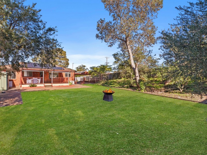 30 Thompson Street, Belmont South NSW 2280