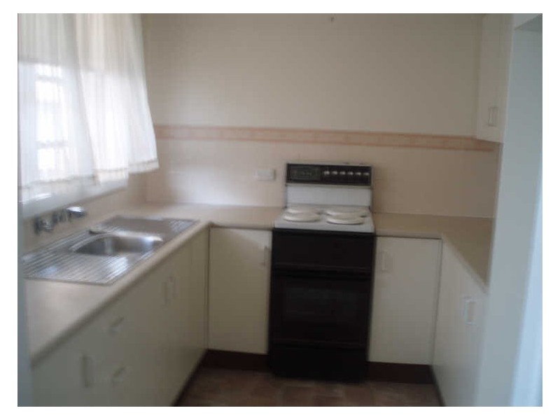 10B Marks Parade, Marks Point NSW 2280