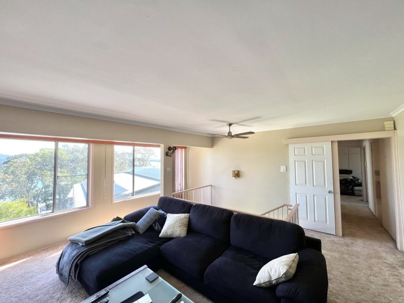 31 Croft Road, Eleebana NSW 2282