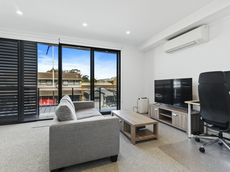111/571 Pacific Highway, Belmont NSW 2280