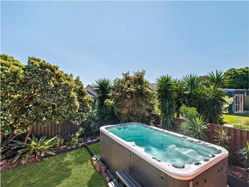 5 Hudson Street, Belmont South NSW 2280