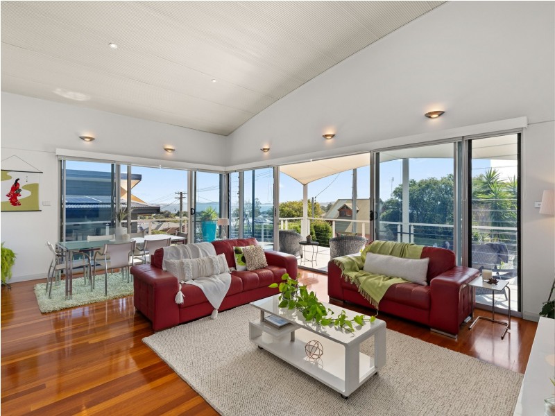 30 Vista Parade, Belmont NSW 2280