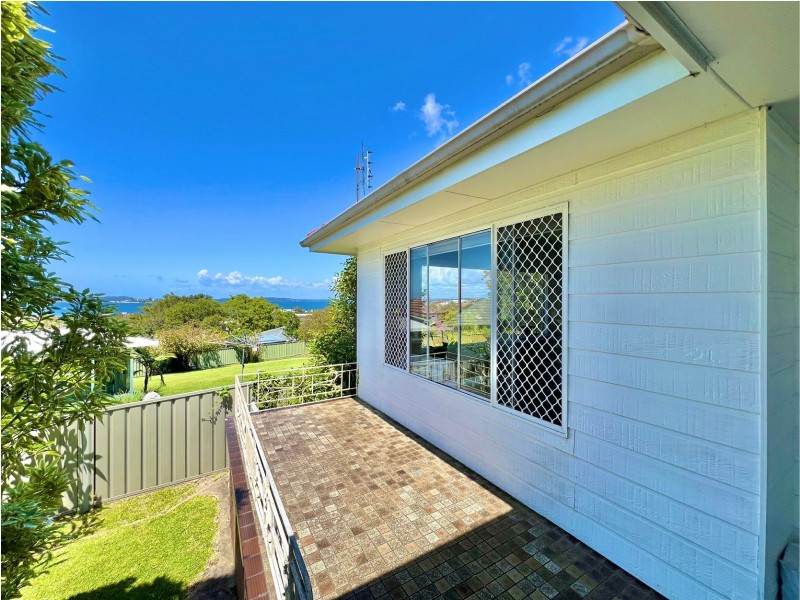 19 Pearce Avenue, Belmont NSW 2280