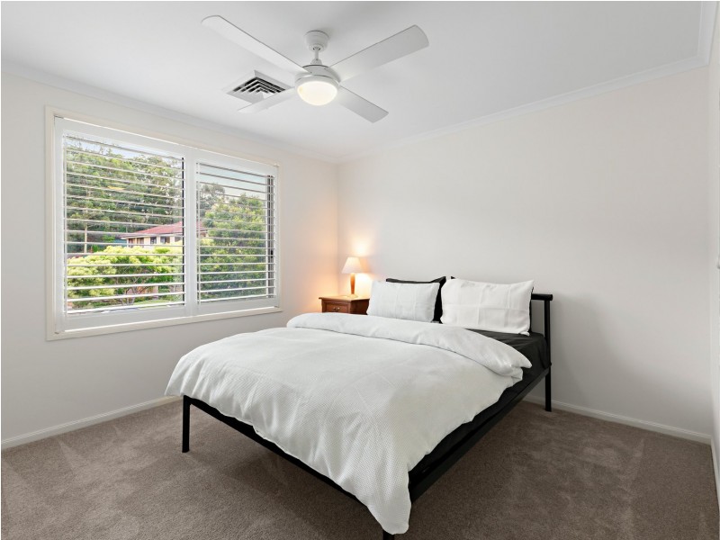 1 Whipbird Way, Belmont NSW 2280