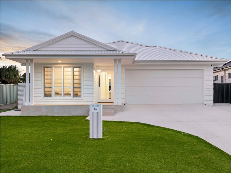 16 Redrose Avenue, Belmont NSW 2280