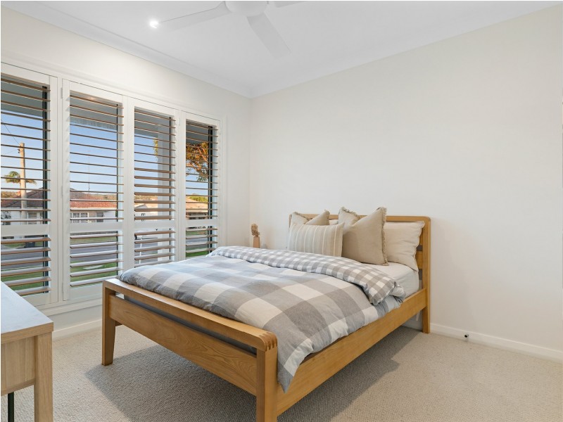 16 Redrose Avenue, Belmont NSW 2280