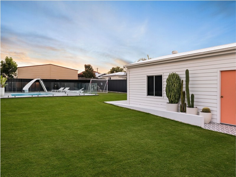 16 Redrose Avenue, Belmont NSW 2280
