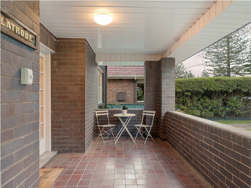 219 Parkway Avenue, Hamilton South NSW 2303