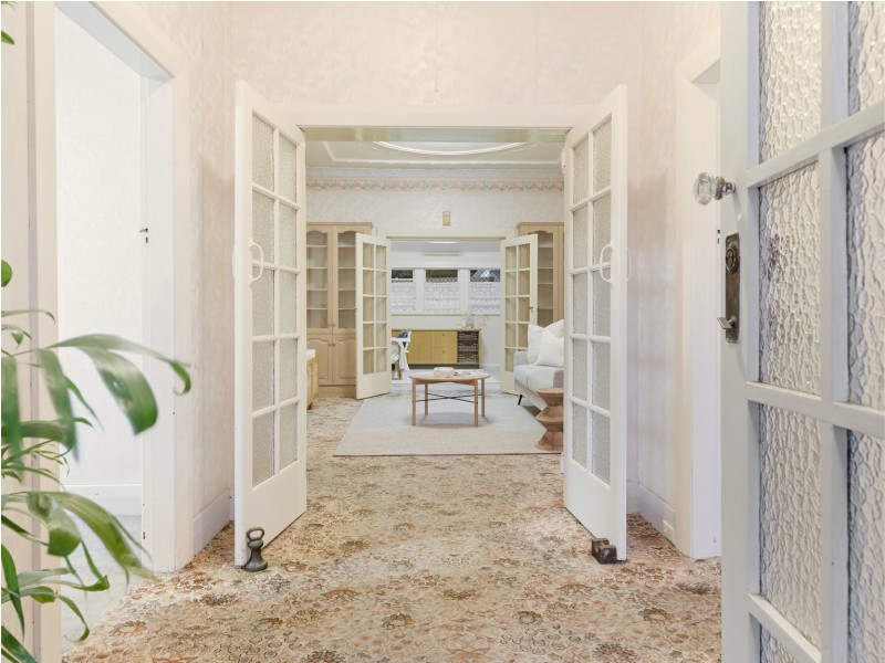 219 Parkway Avenue, Hamilton South NSW 2303