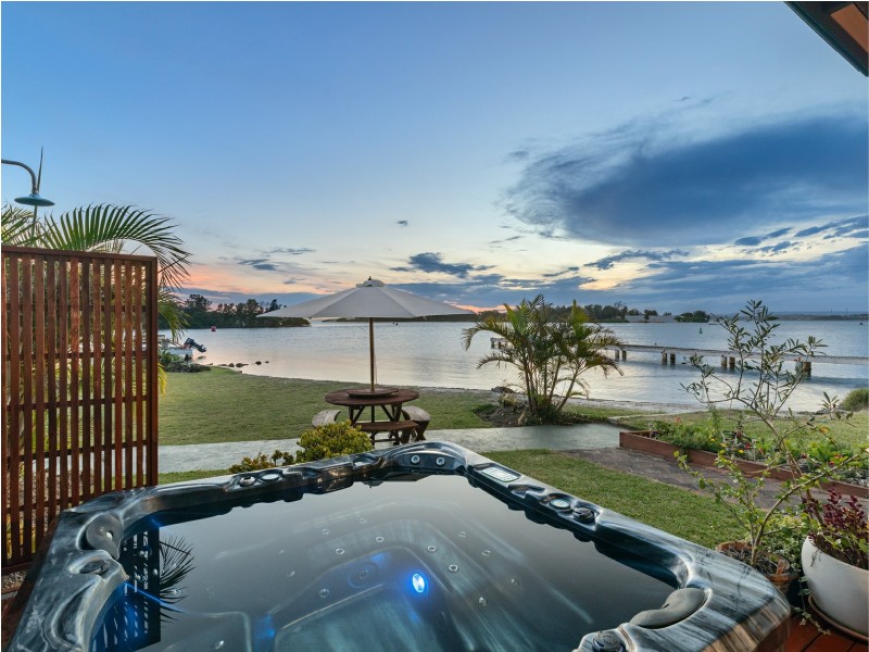 176 Marks Point Road, Marks Point NSW 2280