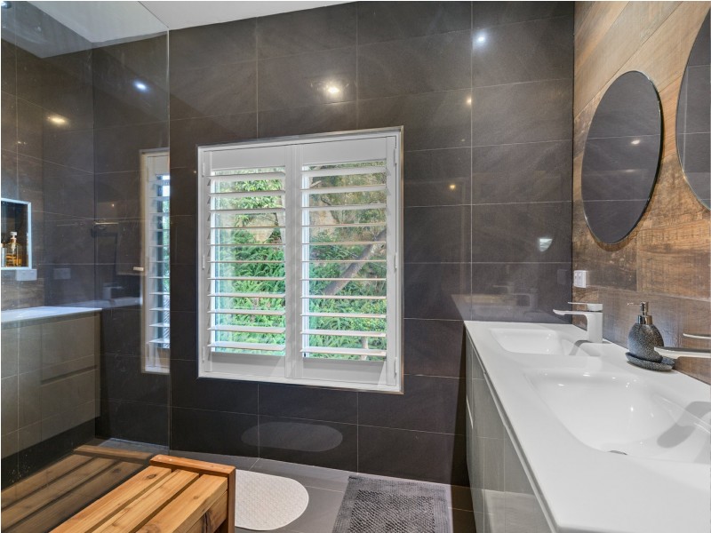 176 Marks Point Road, Marks Point NSW 2280