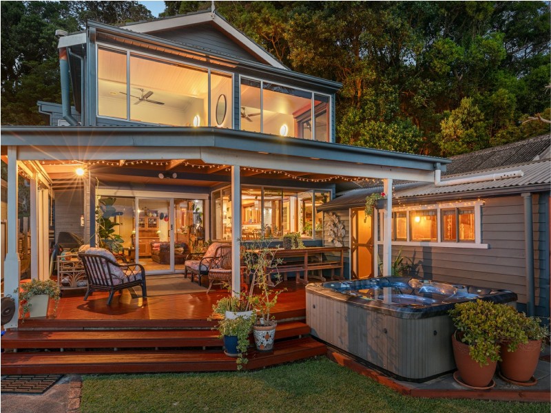 176 Marks Point Road, Marks Point NSW 2280