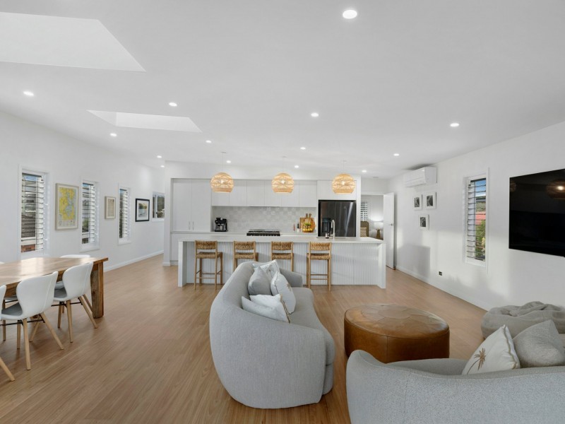 48 Crown Street, Belmont NSW 2280