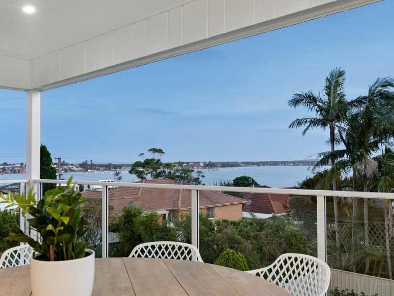 48 Crown Street, Belmont NSW 2280