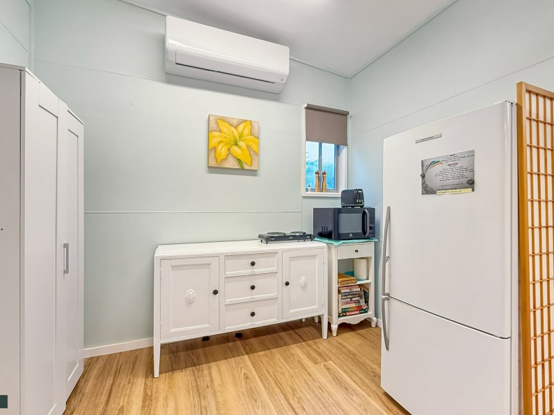 2a Harlow Street, Marks Point NSW 2280