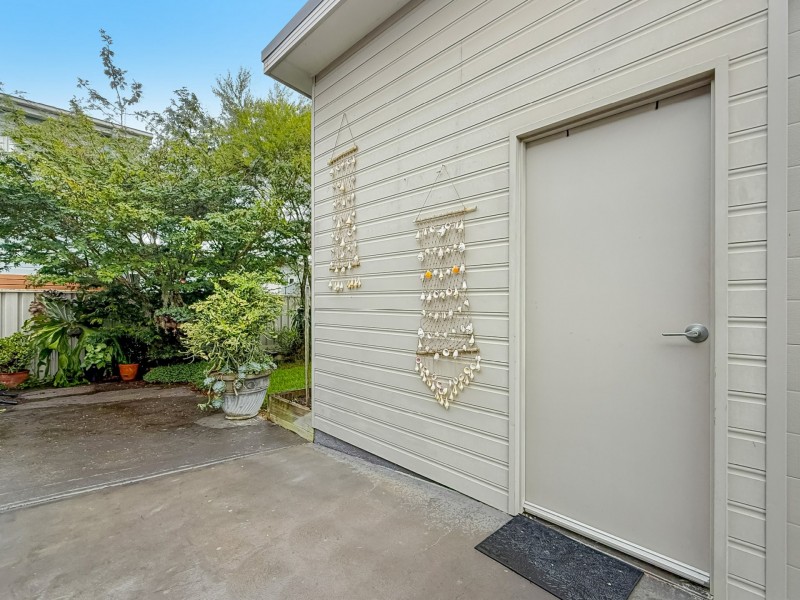2a Harlow Street, Marks Point NSW 2280