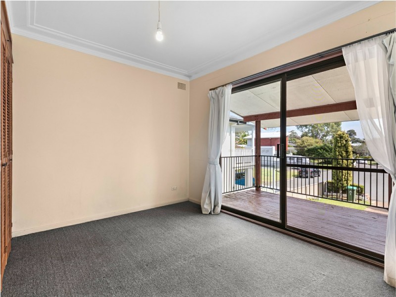 2 Keira Close, Valentine NSW 2280
